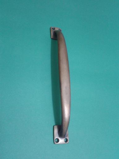 Brass door handle code A24THA have 3 size :size L: 225 mm.W: 23 mm.